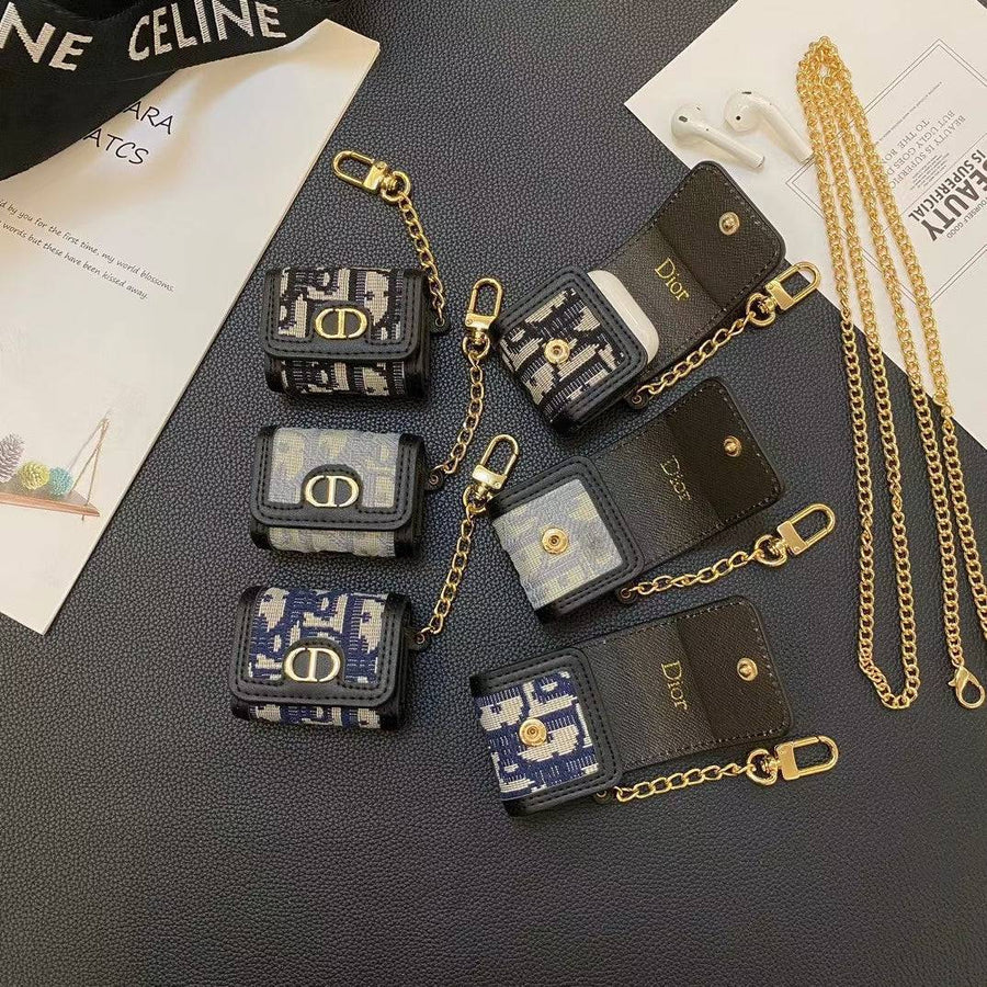 Luxury AirPods Case with Elegant Chain Roxy New