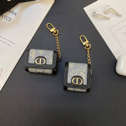 Luxury AirPods Case with Elegant Chain Roxy New