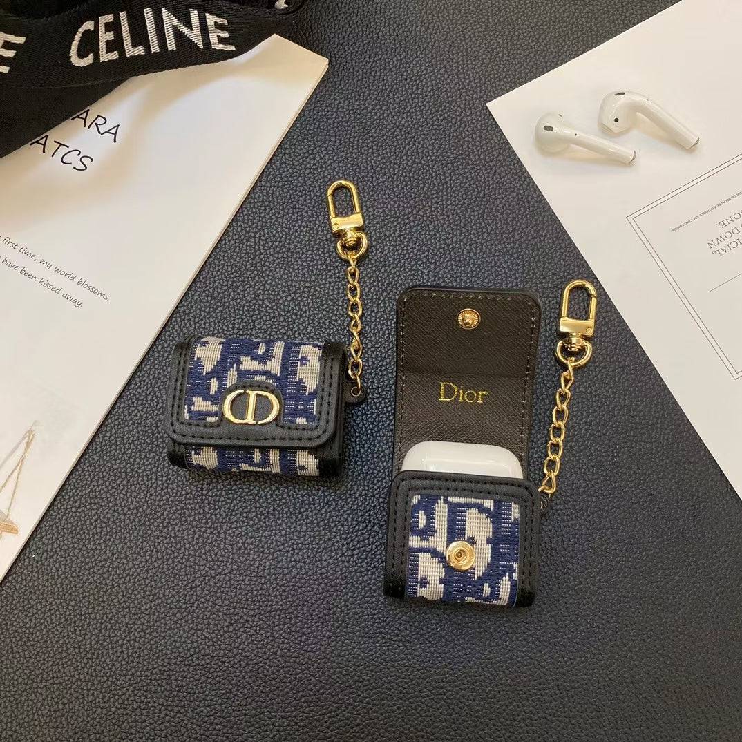 Luxury AirPods Case with Elegant Chain Roxy New