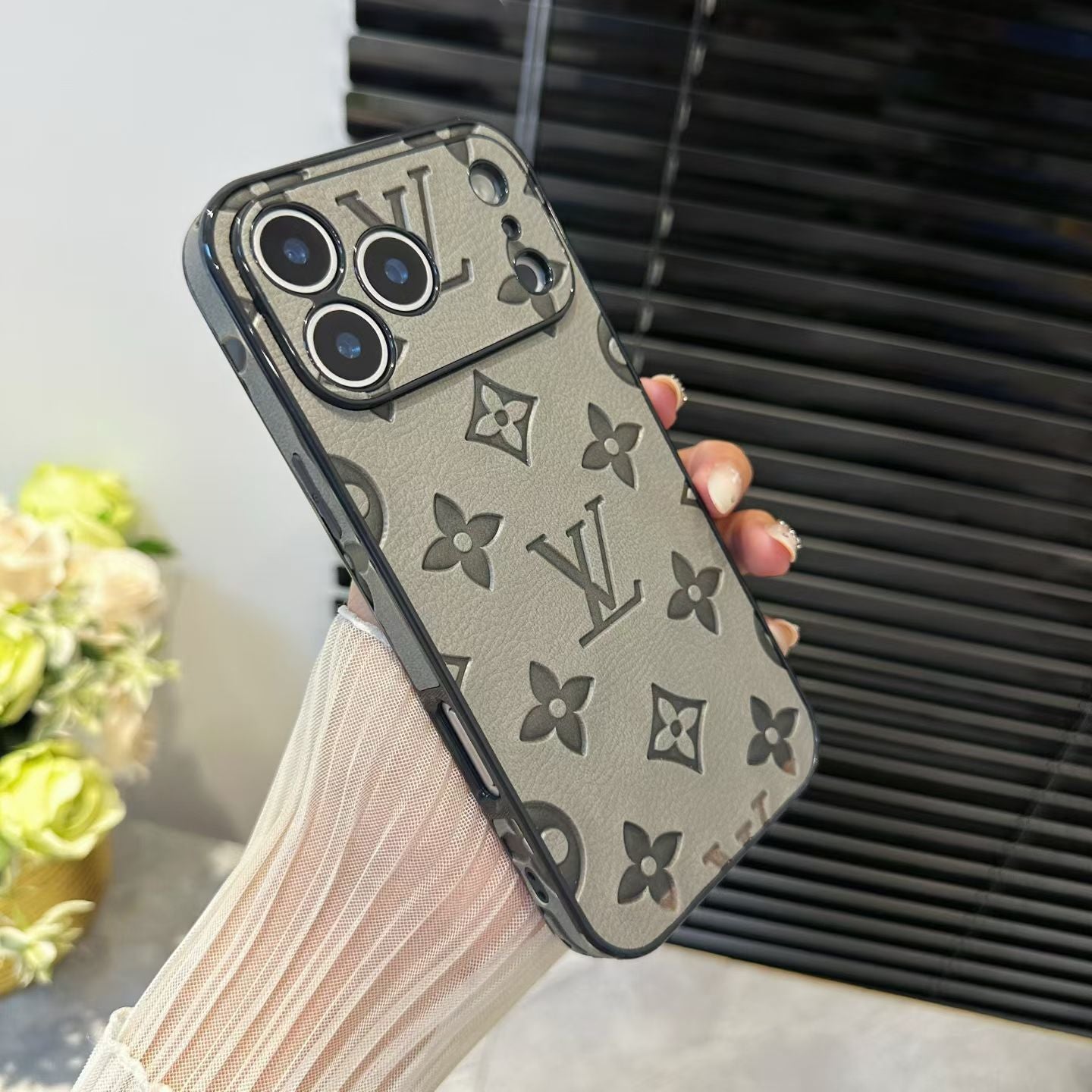 Lv Luxury Phone Case For iPhone 17/ 16 / 15 / 14