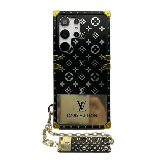 Luxury Designer Trunk Case with Chain for Samsung Galaxy S22-26 Series