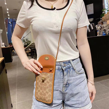 Elegant Coach genuine leather crossbody bag Roxy New