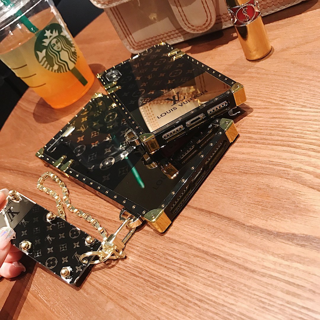 Samsung Galaxy S24 Series Luxury Branded Trunk Case With Chain Roxy New