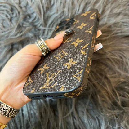 TRADITIONAL LOVE IPHONE CASE WITH CAMERA PROTECTION theroxymob