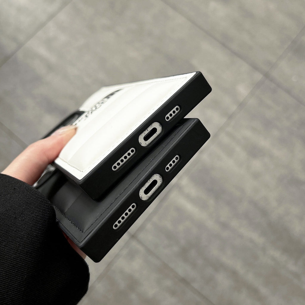 Luxury iPhone 16 case made of soft materials Roxy New 2