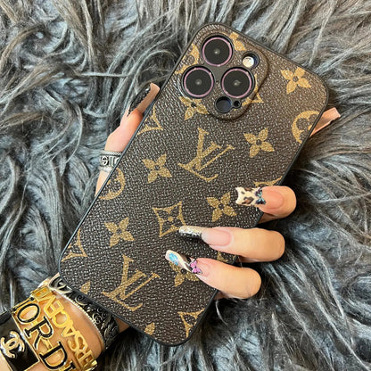 TRADITIONAL LOVE IPHONE CASE WITH CAMERA PROTECTION theroxymob