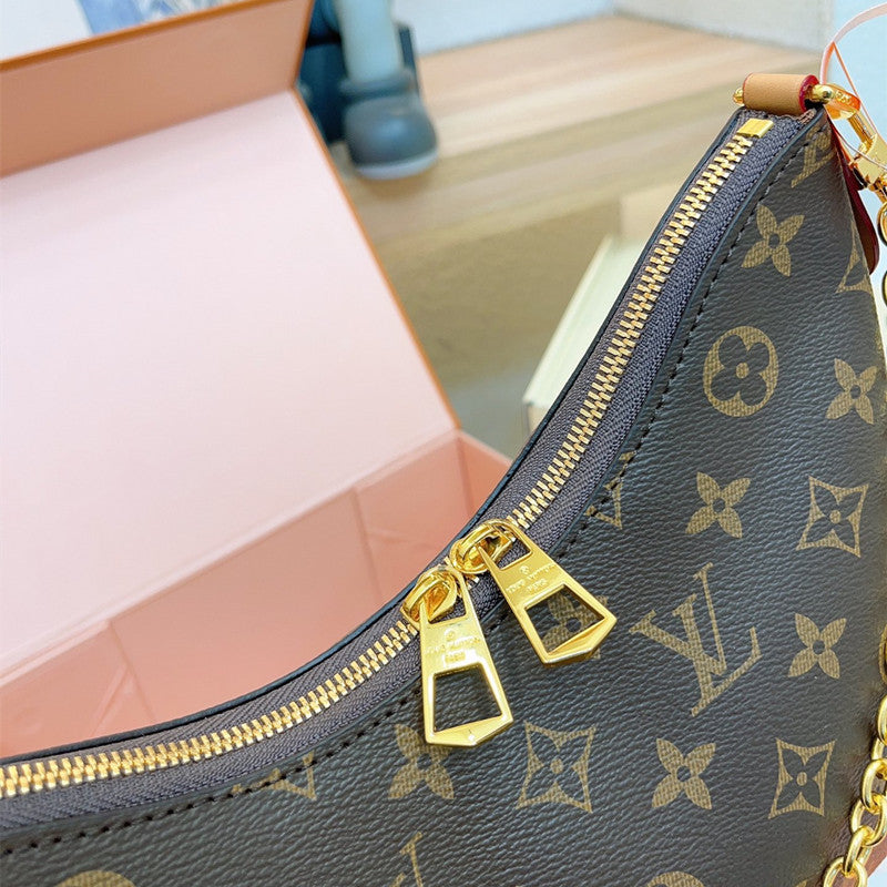 Luxury Louis Vuitton Bag with Detachable Strap